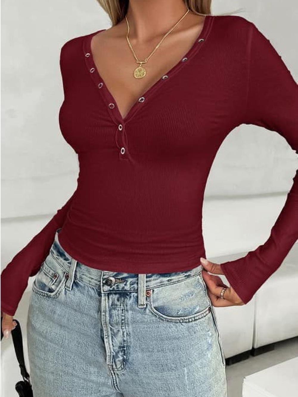 Long Sleeve V-Neck Ribbed Top - Burgundy